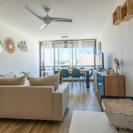 Apartment Les Huniers By Interhome Le Grau-du-Roi
