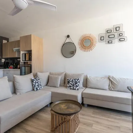 Les Huniers By Interhome Le Grau-du-Roi